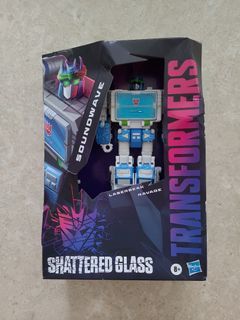 Transformers Shattered Glass Soundwave Laserbeak Ravage
