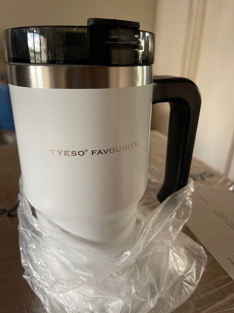 Tyeso Vacuum Insulated White Tumbler with Straw and Handle, Furniture