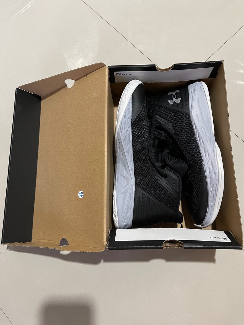 under armour ua jet mid