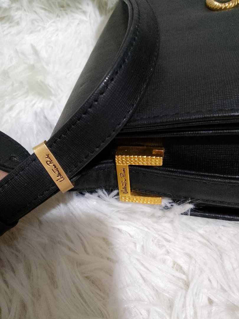 Valentino Rudy hard shoulder bag, Women's Fashion, Bags & Wallets