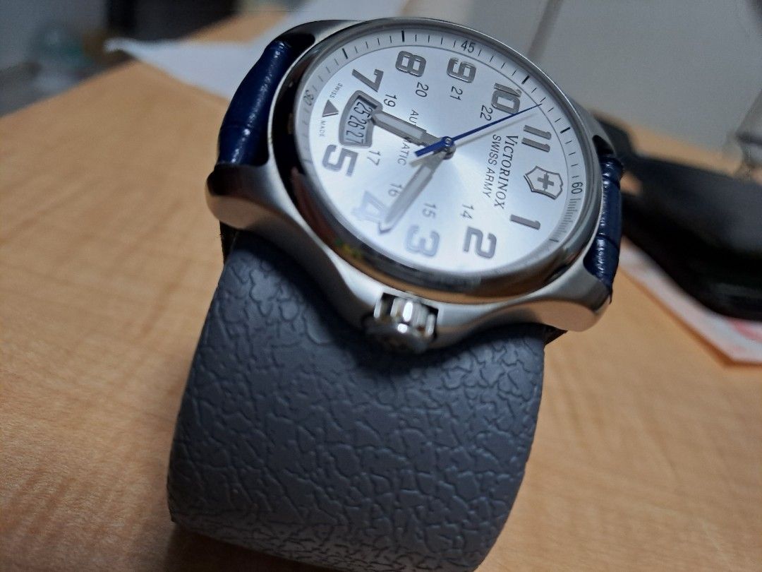 Victorinox officer on sale