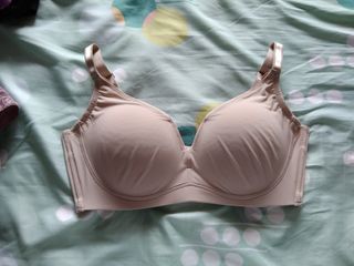 (Category: ) located in . Submitted by jael4c (Listing ID 1211468727, Image 1). Description: .