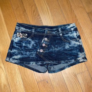 (Category: ) located in . Submitted by magthrifts (Listing ID 1211403686, Image 1). Description: .