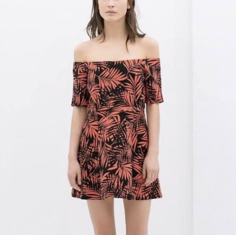 ZARA Palm Print Off Shoulder Dress, Women's Fashion, Dresses & Sets