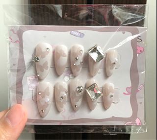 （分類：）位於 。 由 k81688 提交（商品編號 1211640299，圖片 1）。簡介： 。