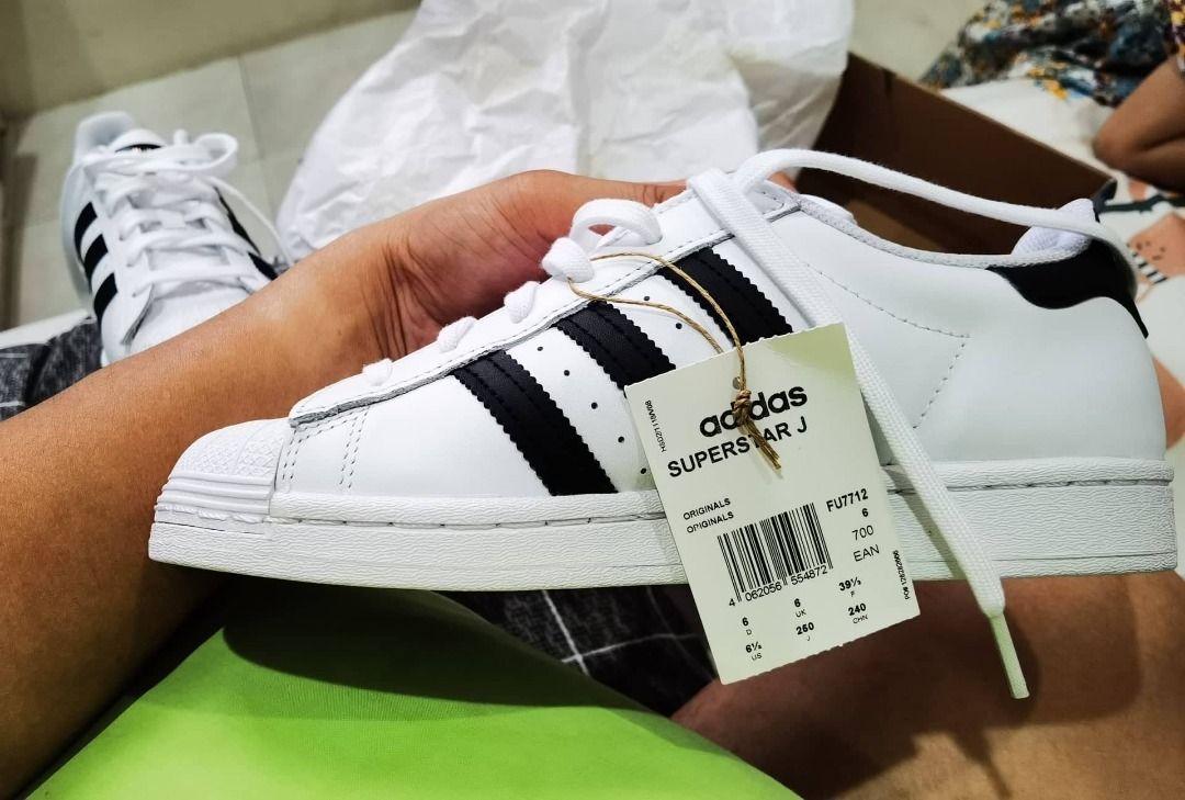 White superstars junior outlet