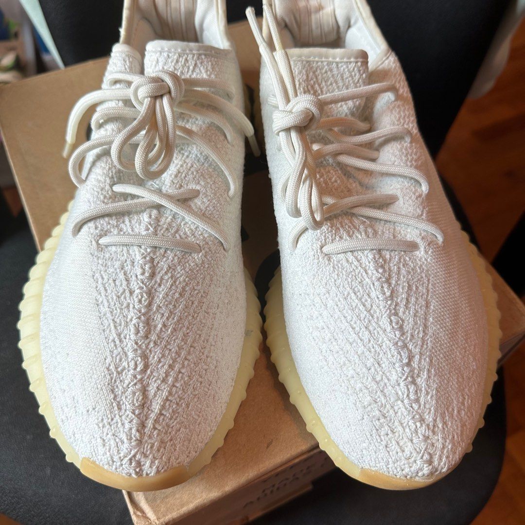 Adidas yeezy store white shoes