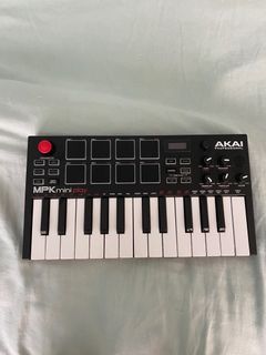 Akai MPK Mini Play MK3