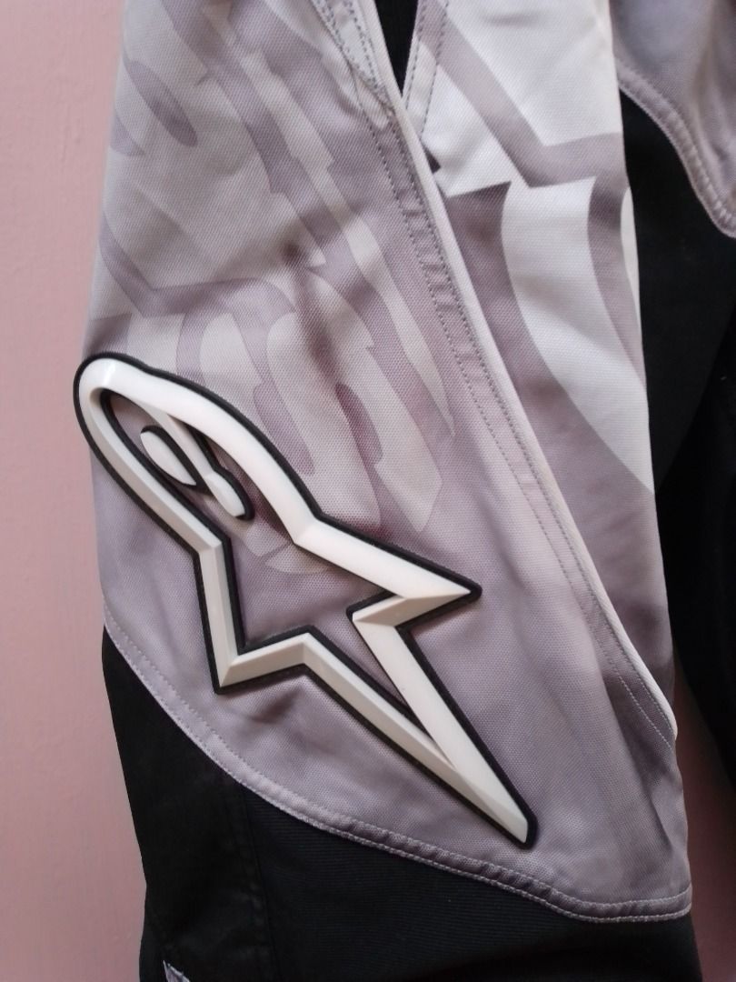Alpinestars Motocross/Enduro pants (Category: Activewear) located in Paranaque City. Submitted by donjuan_thegreat (Listing ID 1211643161, Image 2). Description: Item in very good used condition Purchased in Paris With some marks on inner portion of pants as seen in pics Perfect for all weather conditions Material: 85% Polyester, 15 % Polyamide Size 32 but will fit up to Size 34 Dimensions: Waist 41-44.5 cm Length 94 cm For pick-up at UPS 5 Paran