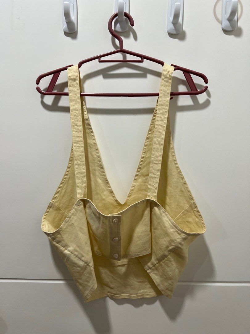 Araw The Line Rokeby Tan (Category: Sleeveless) located in Manila. Submitted by _eunice.o_ (Listing ID 1211557112, Image 2). Description: .