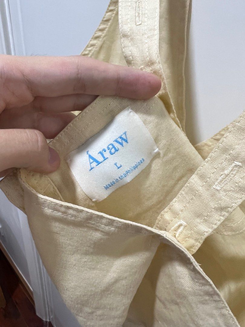 Araw The Line Rokeby Tan (Category: Sleeveless) located in Manila. Submitted by _eunice.o_ (Listing ID 1211557112, Image 3). Description: .