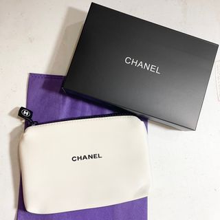 (Category: ) located in . Submitted by vanityboutique (Listing ID 1211566450, Image 1). Description: .