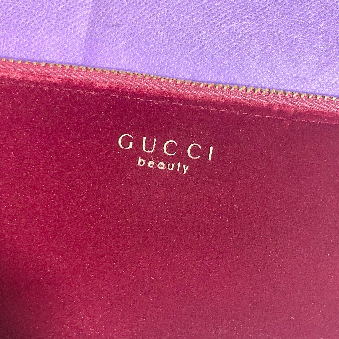 AUTHENTIC Gucci red maroon velvet makeup wallet pouch travel bag organizer Beauty Personal Care Face Makeup on Carousell