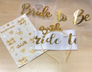 Bachelorette Party Set in Gold