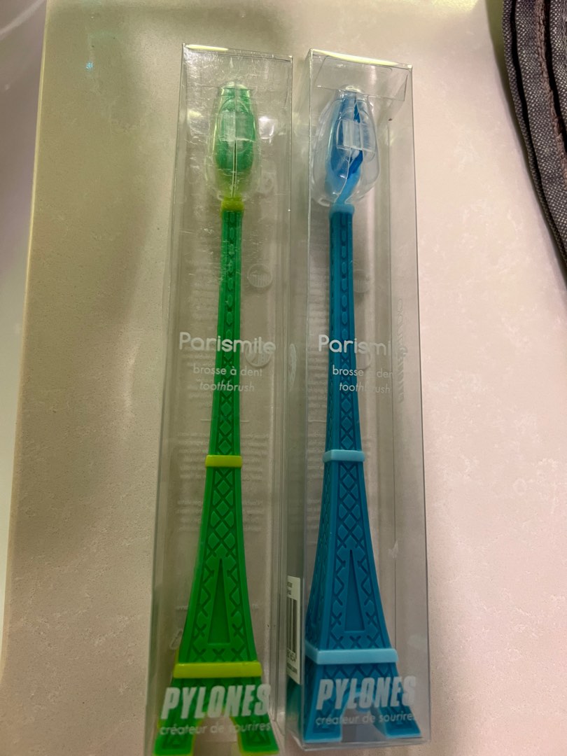 BNIB Effiel Tower Toothbrush Kids x2, Beauty & Personal Care, Oral Care on Carousell