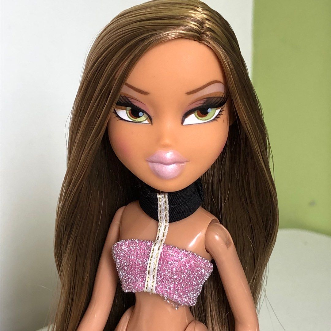 Bratz Fashion Show Yasmin Doll, Hobbies & Toys, Toys & Games on Carousell