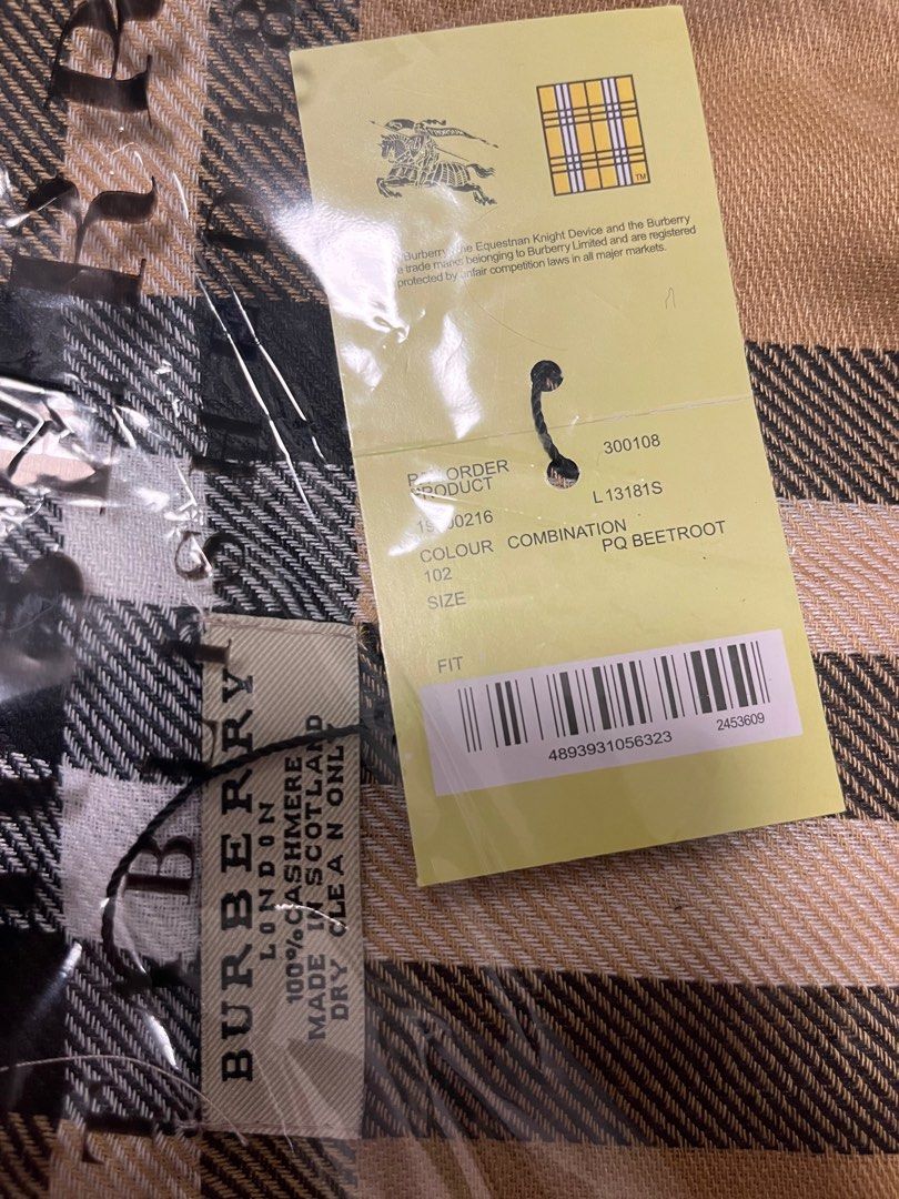 Burberry cashmere scarf Women s Fashion Accessories on Carousell