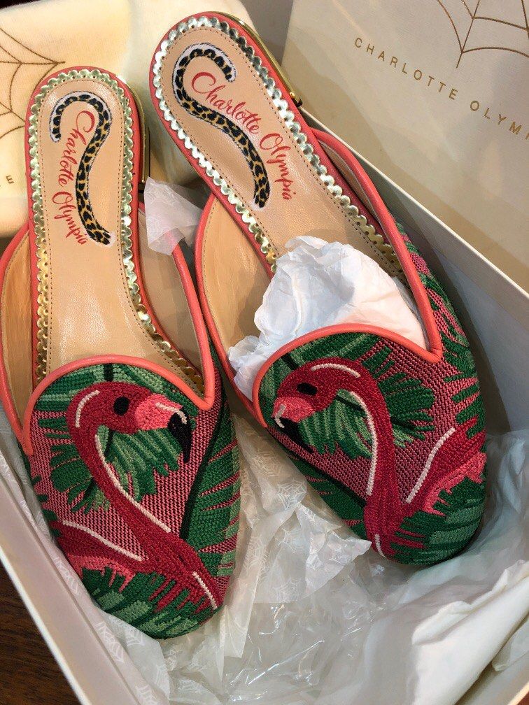 Mia shop flamingo sandals