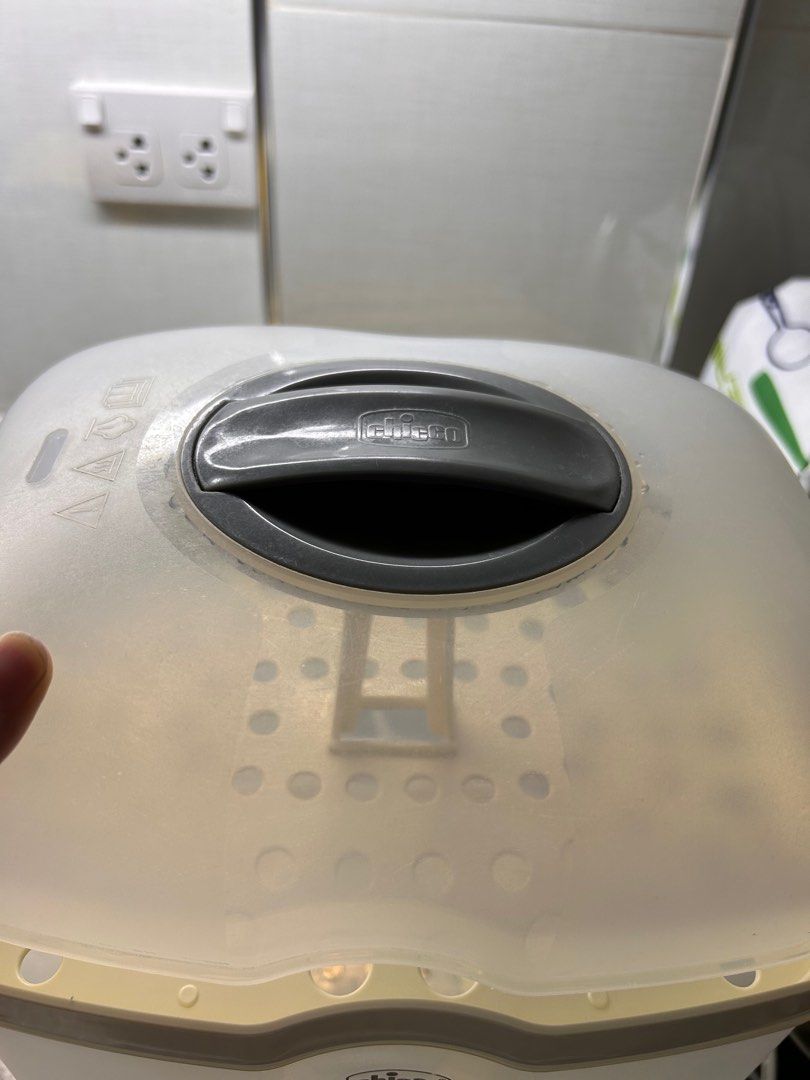 Chicco sterilizer, Babies & Kids, Nursing & Feeding, Breastfeeding ...