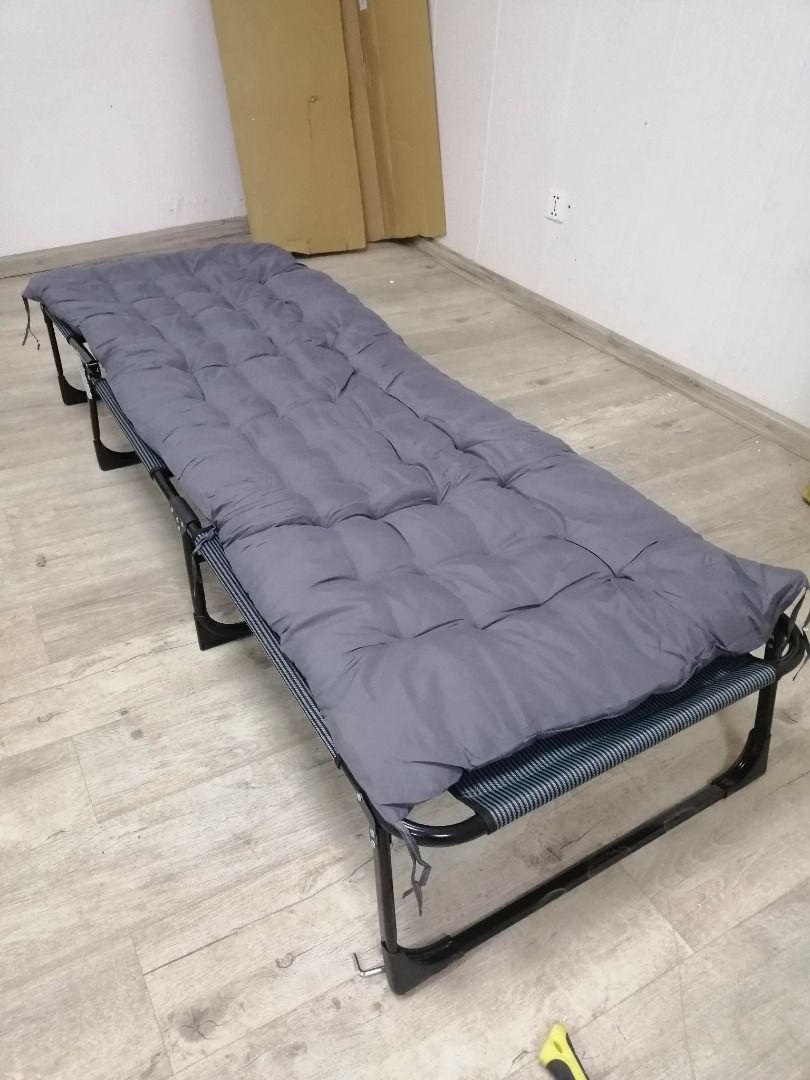 COOSPRO FOLDING BED PORTABLE BED NAP ADJUSTABLE (Category: Bed Frames & Mattresses) located in Caloocan City. Submitted by Dominic288 (Listing ID 1211563964, Image 3). Description: Coospro Folding Bed Portable The new folding bed in 2022, available in all seasons, with various combinations of breathable mattresses Material: Oxford cloth + steel frame 56CM comes with products: 1 pillow + 1 eye mask + 1 dust cover 68CM comes with products: 1 pillow