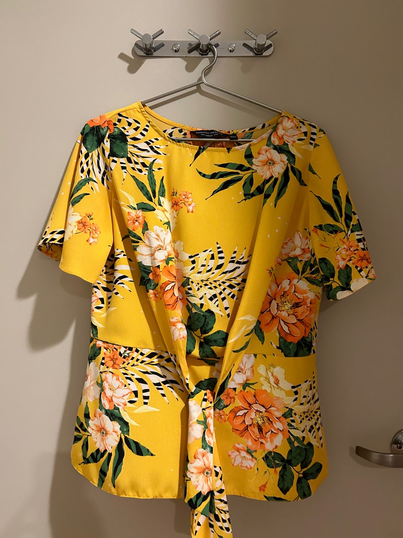Yellow blouse dorothy perkins 2025