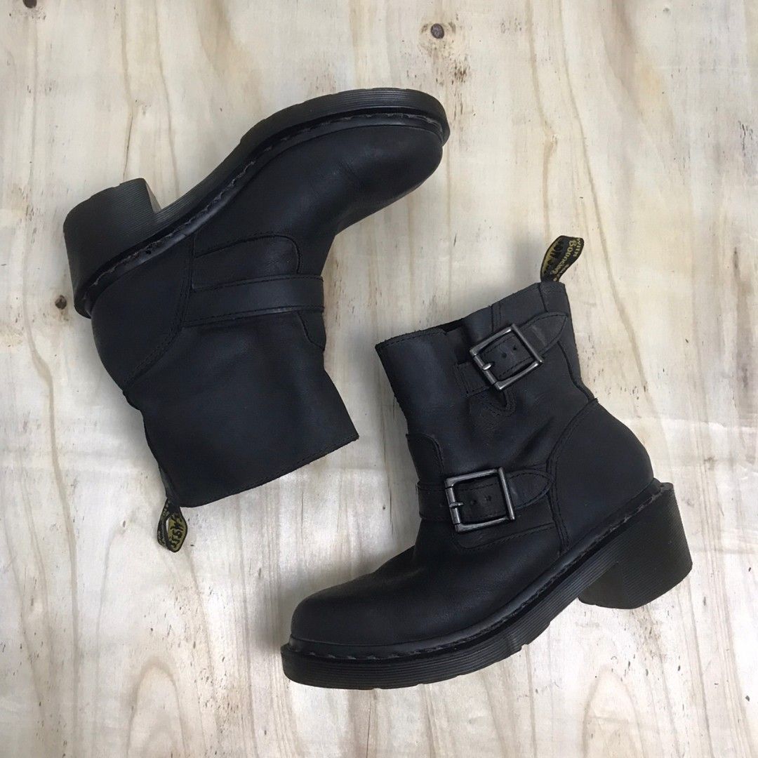 Dr Martens Diza Boots