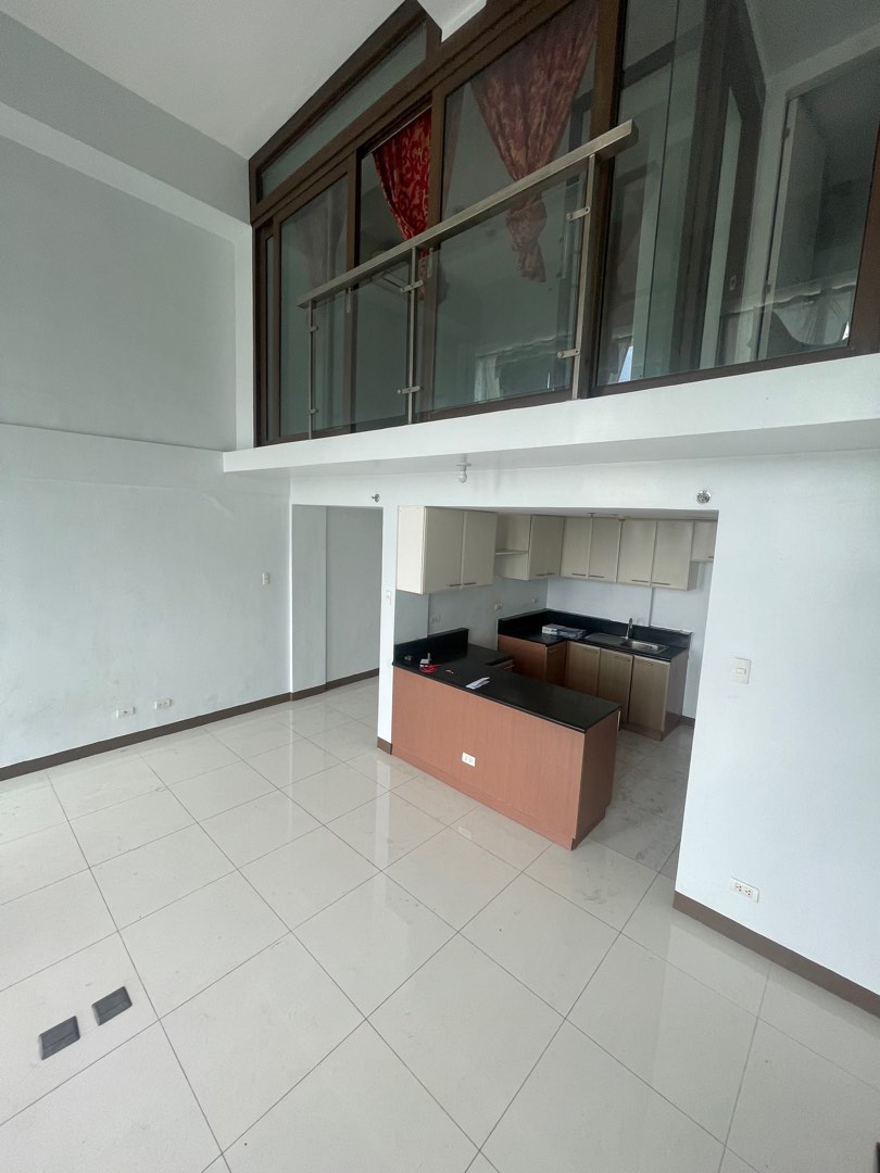 Eastwood Legrand for rent 1 bedroom loft with balcony, Property