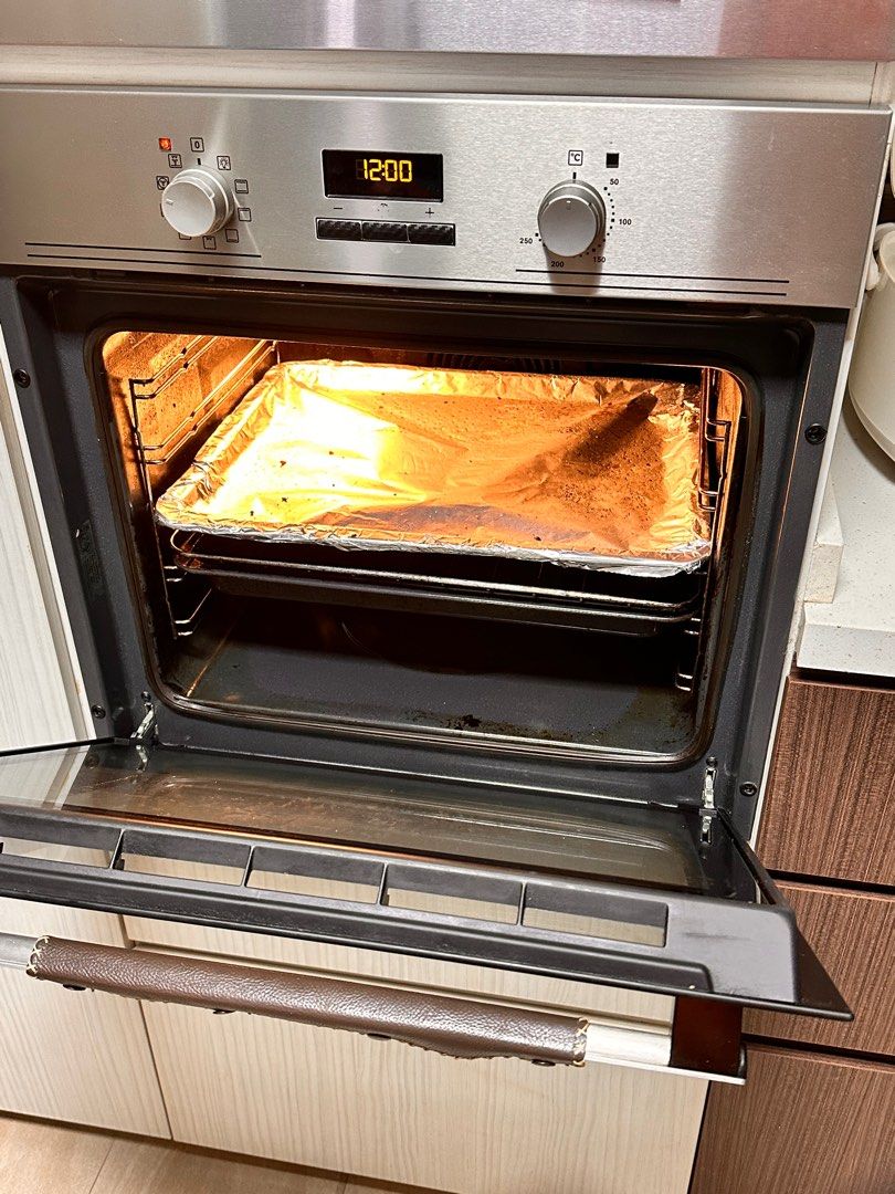 Electrolux Builtin Oven, TV & Home Appliances, Kitchen Appliances