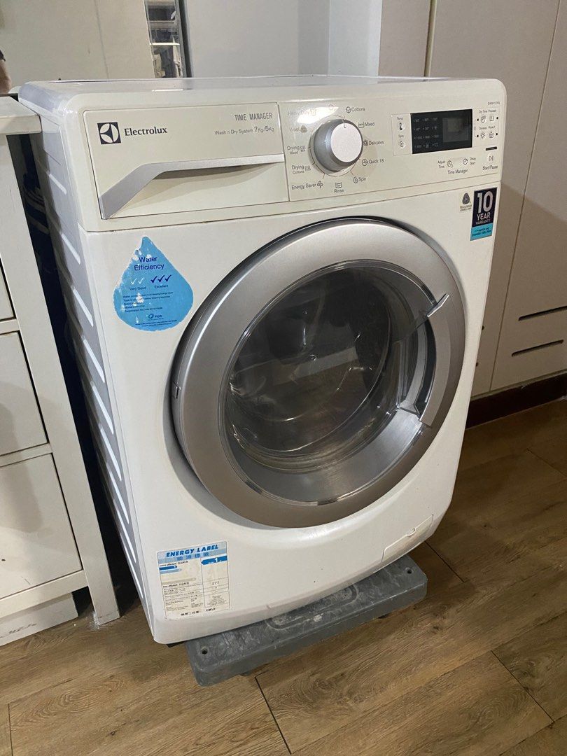 Electrolux Washing Machine with drying function, TV & Home Appliances