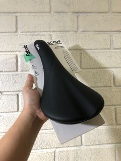 Fabric Scoop Sport Saddle