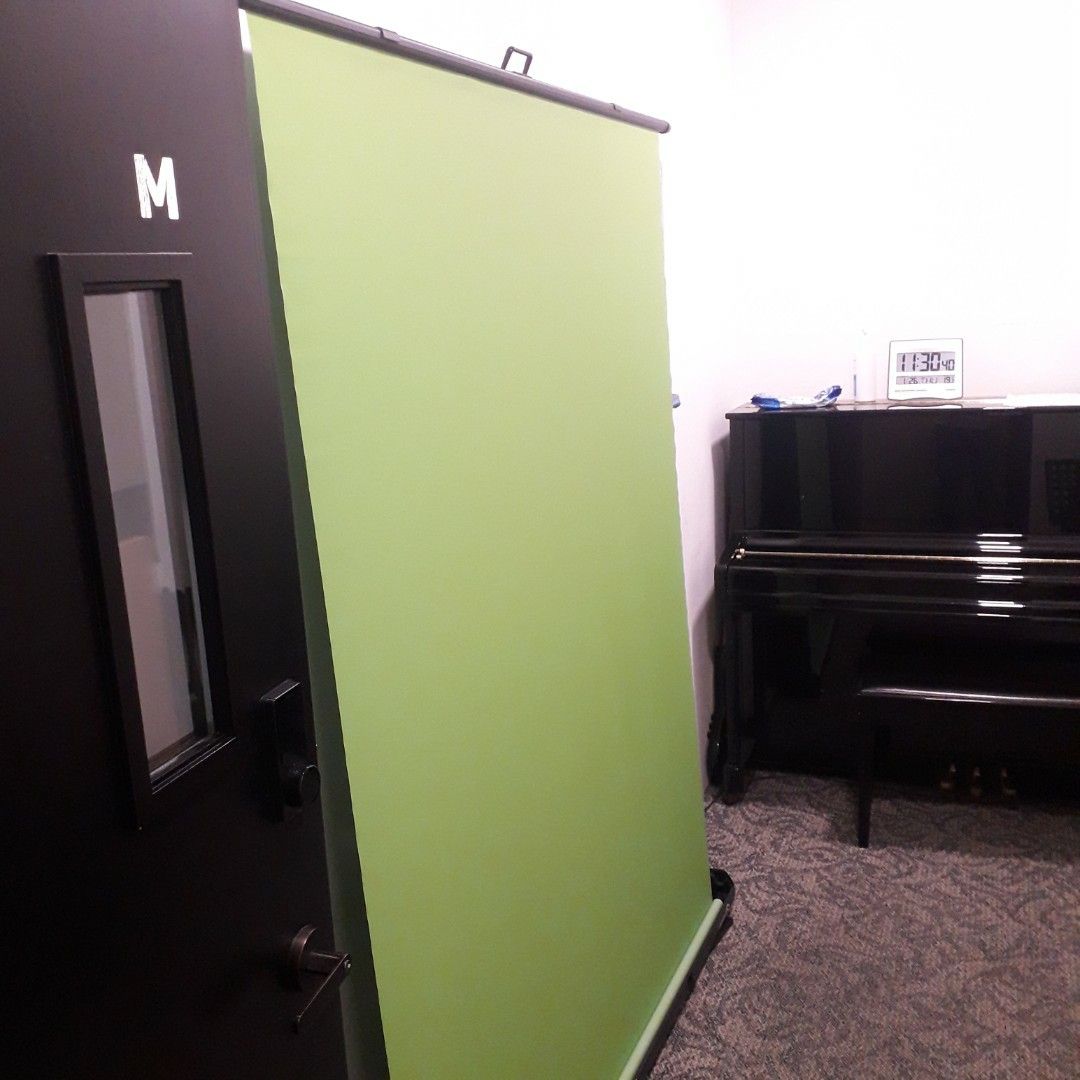 Foldable Green Screen, Photography, Video Cameras on Carousell