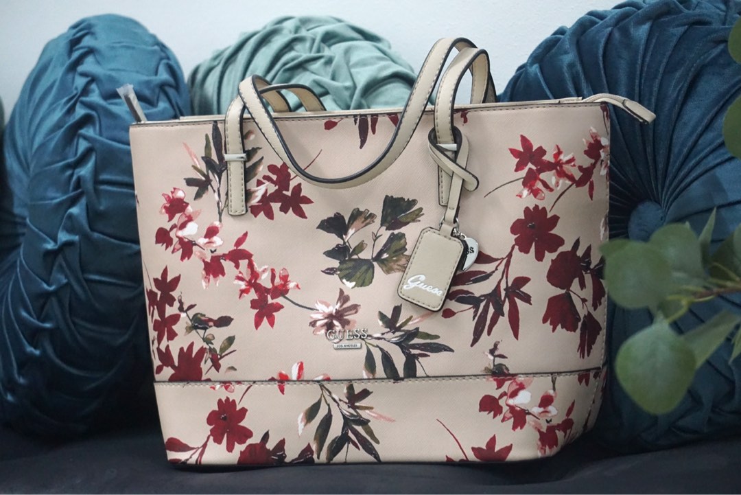 Guess clarke 2025 carryall tote bag
