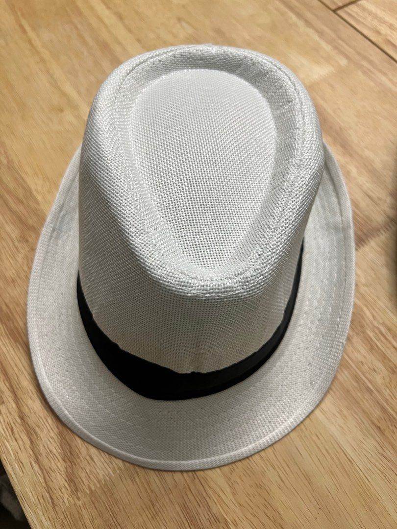 Hat, 男裝, 手錶及配件, 棒球帽、帽- Carousell