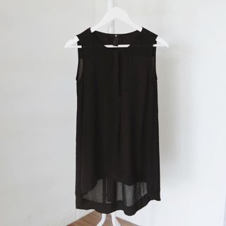 H&M Black Sleeveless Top