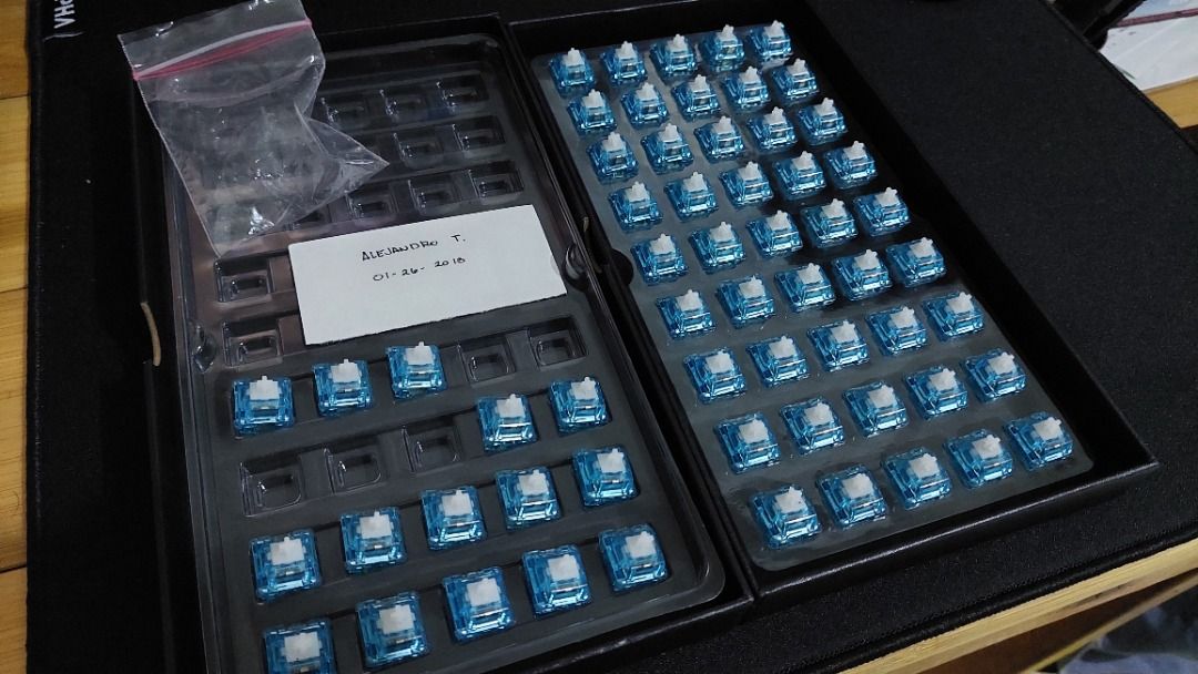Huano Holy Tom Switches 60pcs, Computers & Tech, Parts & Accessories ...