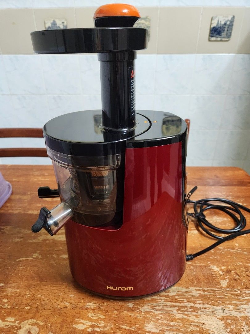 Hurom Slow Juicer, TV & Home Appliances, Kitchen Appliances, Juicers