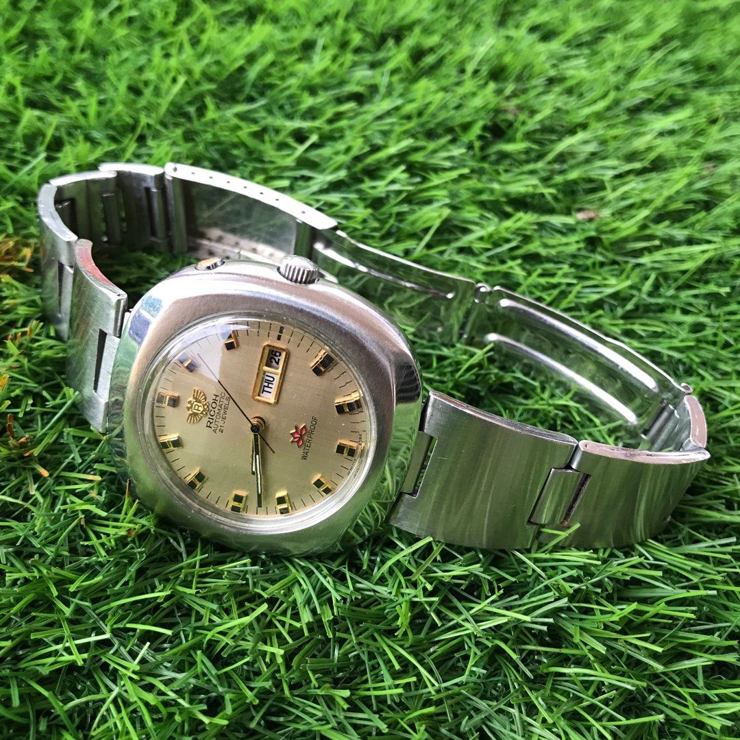 Jam vintage RICOH manual winding, Men's Fashion, Watches & Accessories