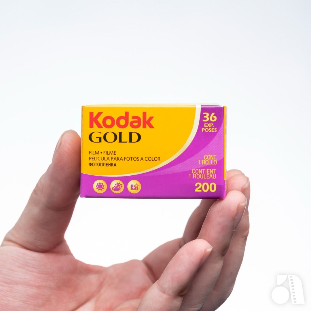 保存版】 【期限内・8本】Kodak 期限2023/12 200 Gold フィルムカメラ