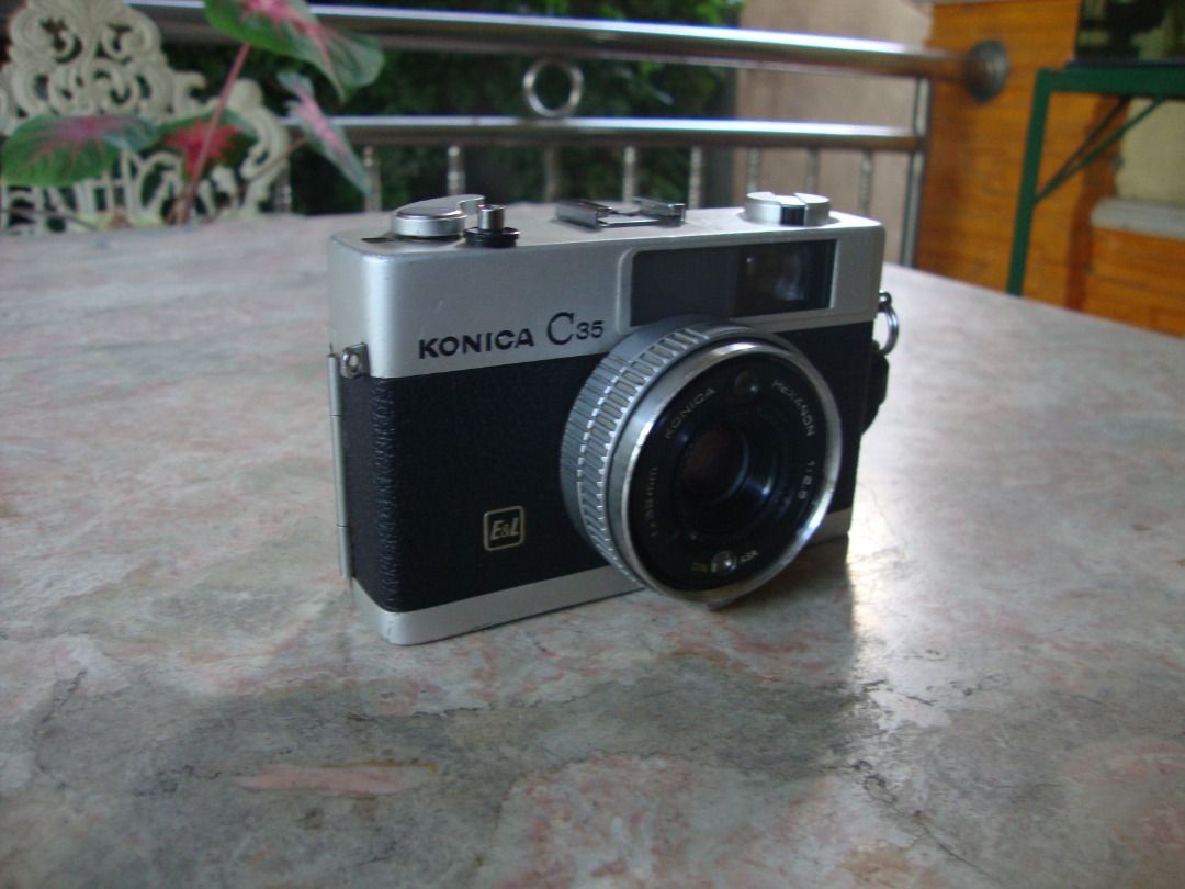Konica C35 Ventage Film Camera ( tested before Ship Out ) (Category: Cameras) located in San Rafael. Submitted by edgardomabalot53 (Listing ID 1211658239, Image 3). Description: QuickSpecs; 35MM Film Camera Konica C35 Camera Lens Konica Hexanon 38mm F2.8 Custom ASA / ISO settings No Issue No Scratches 100% working Inclusion; Camera Bag Strap MOP: Gcash or BPI.