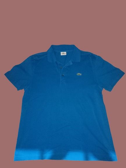 Lacoste Polo Shirt (Category: Tshirts & Polo Shirts ) located in Manila. Submitted by da666ul (Listing ID 1211669451, Image 2). Description: Lacoste Size 4 19x27 issue: unnoticeable pinhole on back right sleeve.