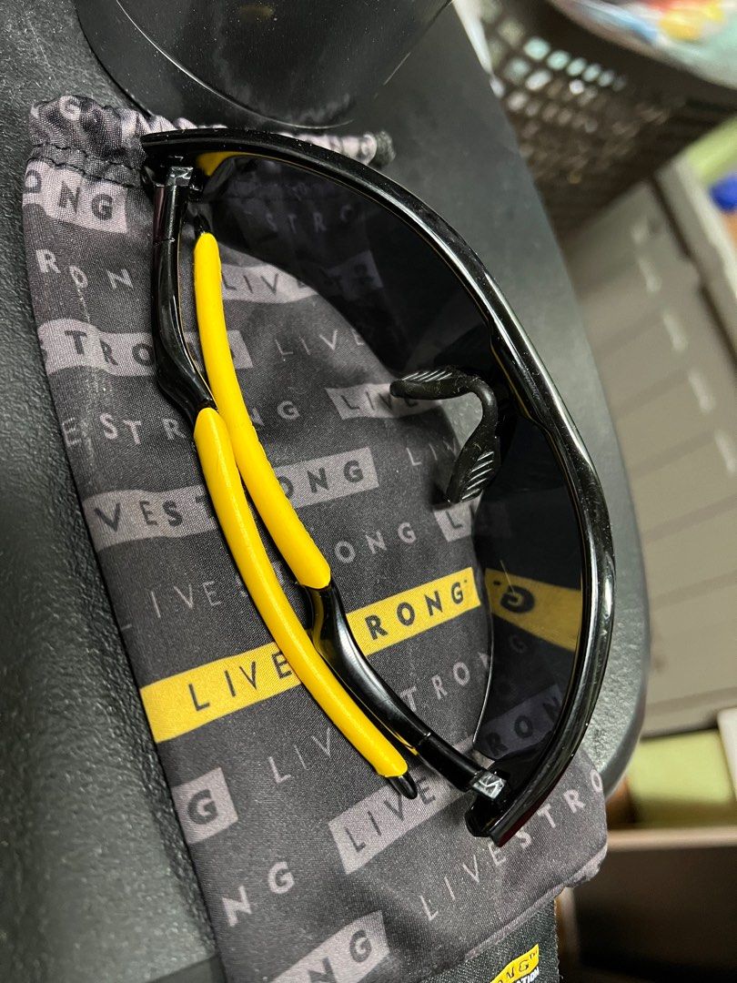 LEGIT OAKLEY, Men's Fashion, Watches & Accessories, Sunglasses