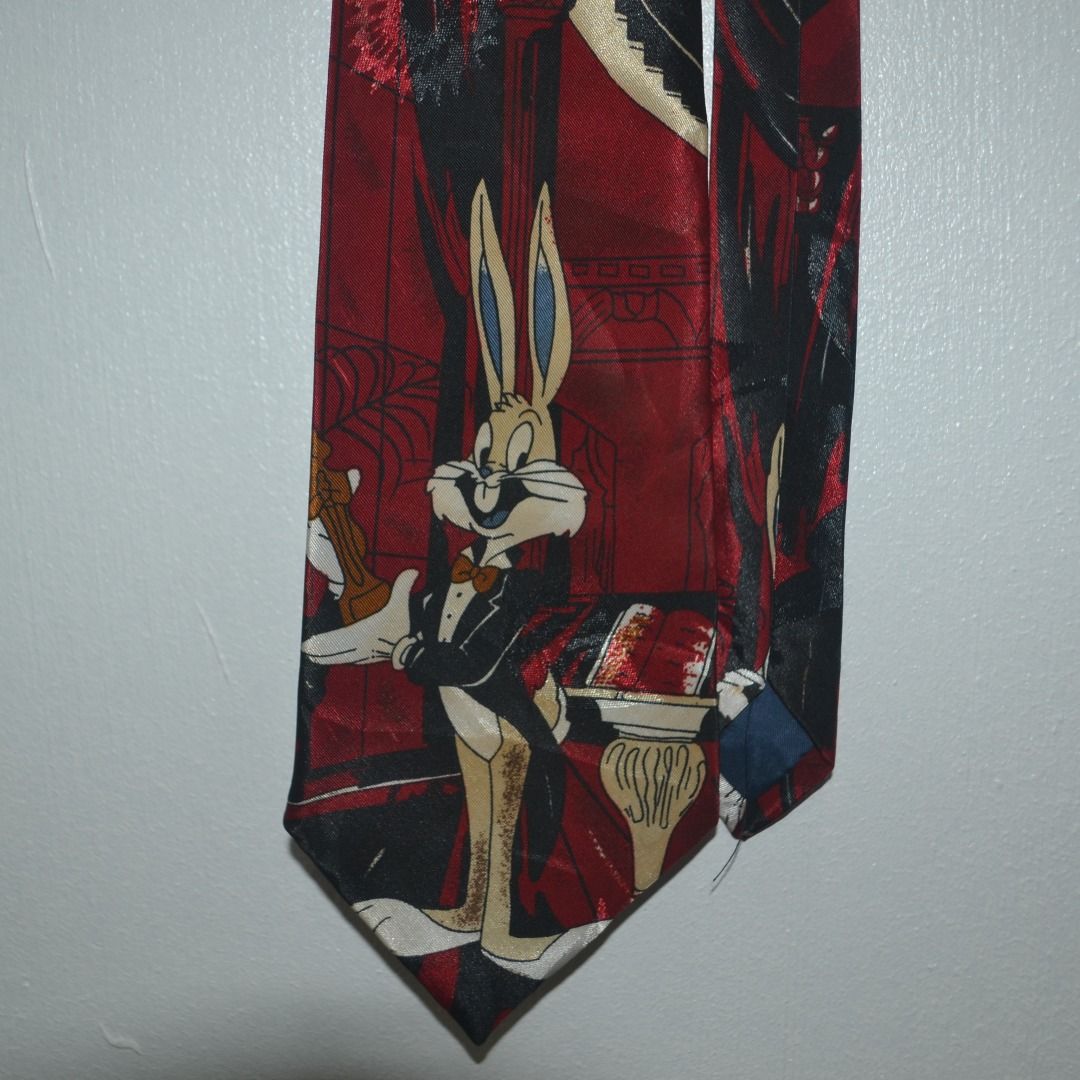 Vintage Red and Grey 100% Silk Looney Tunes Bugs B