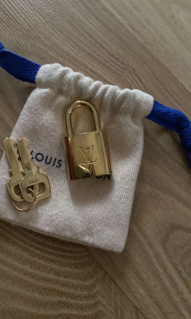 Louis Vuitton Padlock with Key No. 313 - I Love Handbags