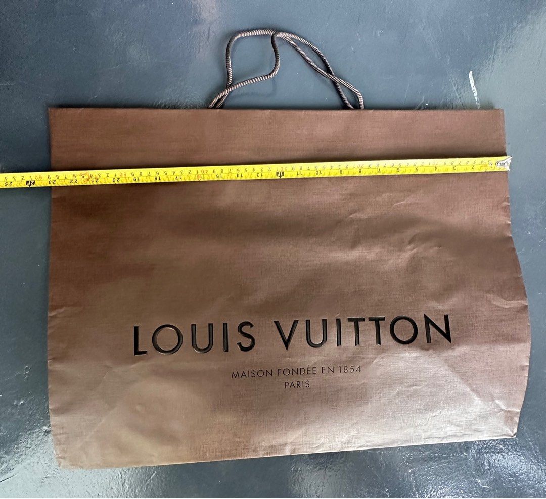Louis Vuitton XXL Paper Bag (Category: Luxury Bags & Wallets) located in Quezon City. Submitted by magsbooksetc (Listing ID 1211628896, Image 1). Description: .