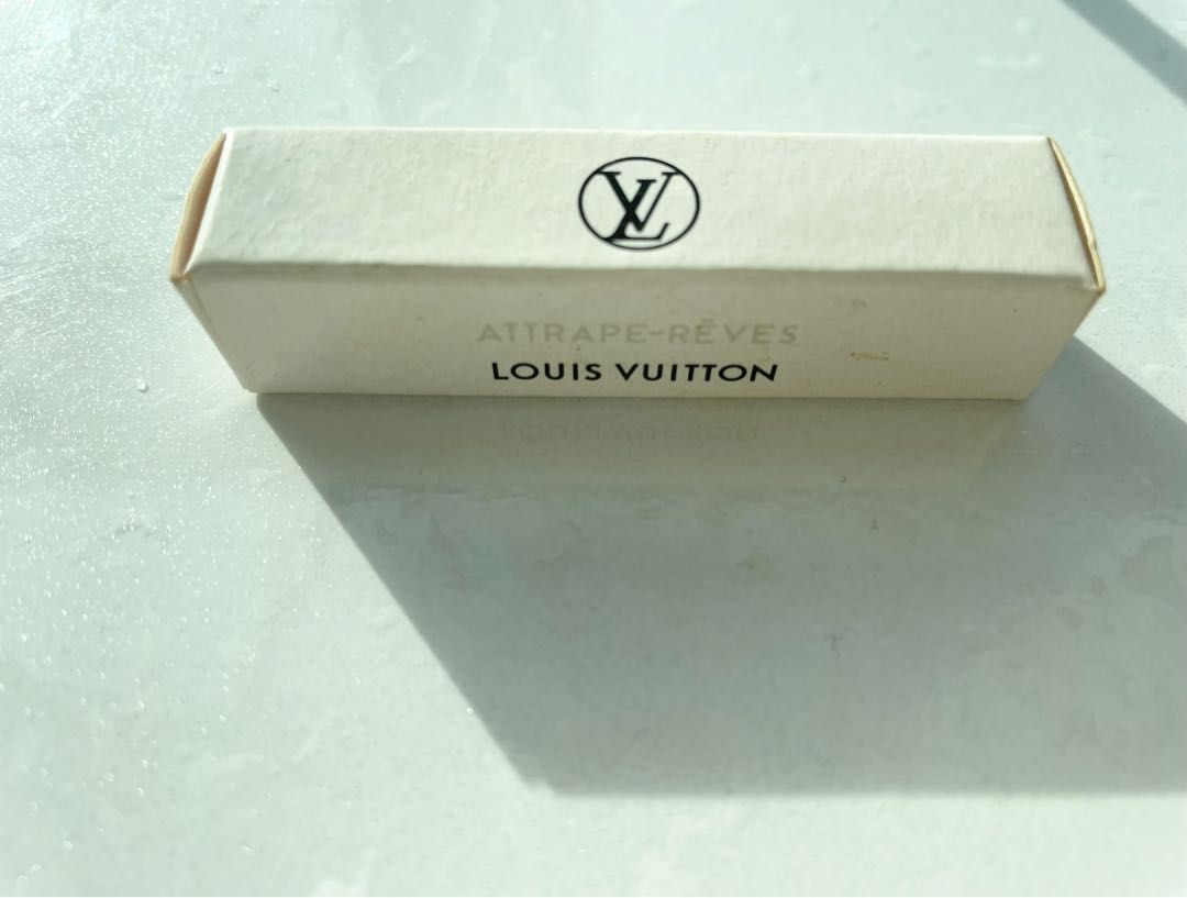 Louis Vuitton Attrape Rêves, Sampling