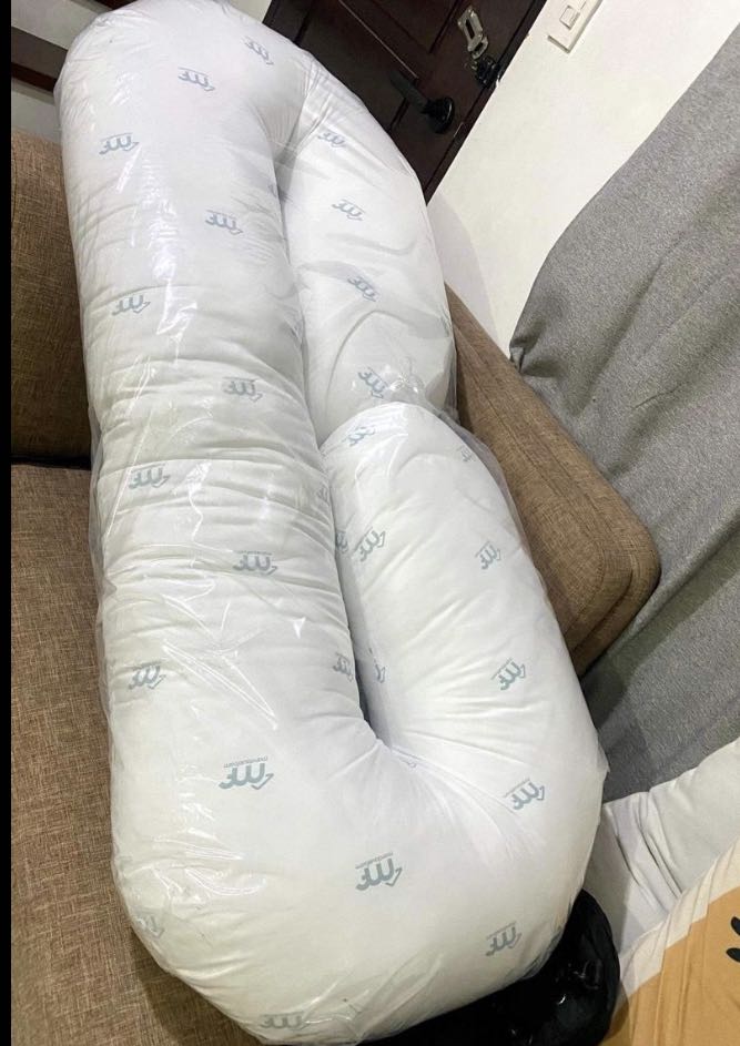 Mandaue Foam Brand Maternity Pillow, Babies & Kids, Maternity Care on