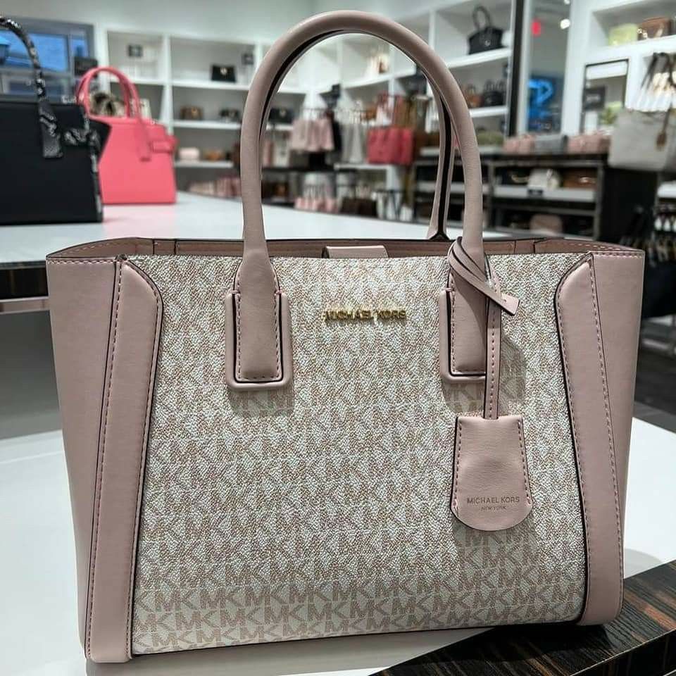 Michael kors Hamilton Soft Leather Bag, Luxury, Bags & Wallets on Carousell
