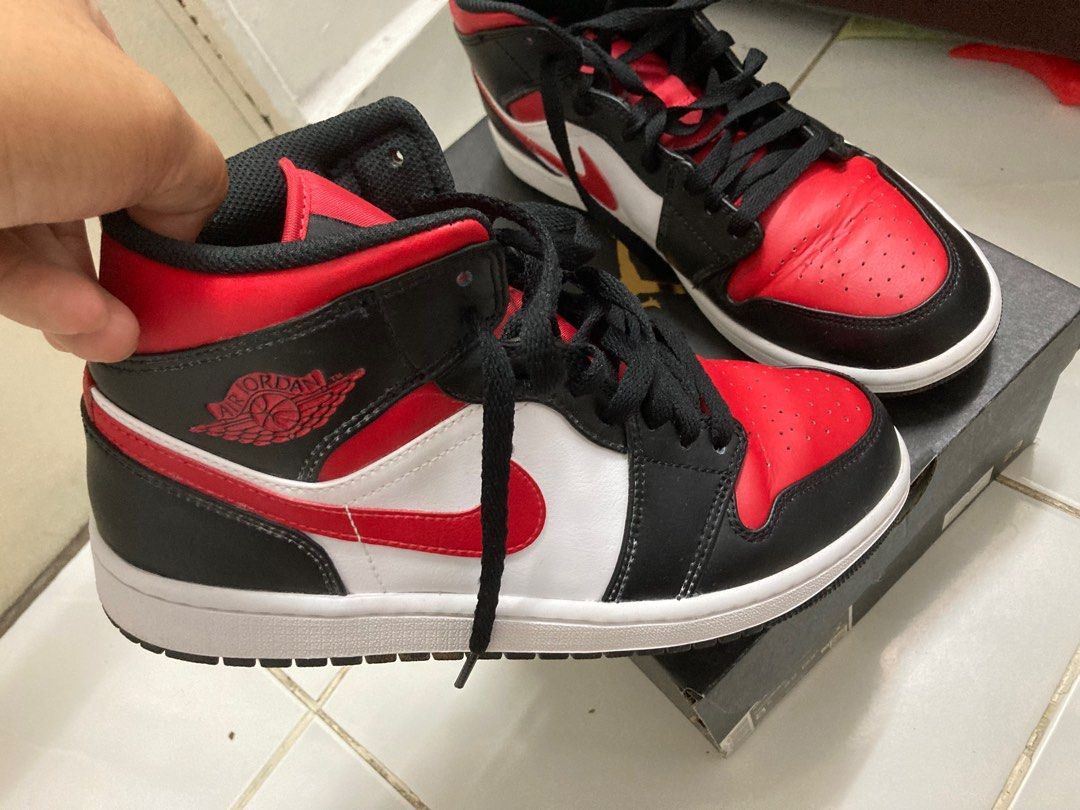 Air jordan hot sale 1 mid uk