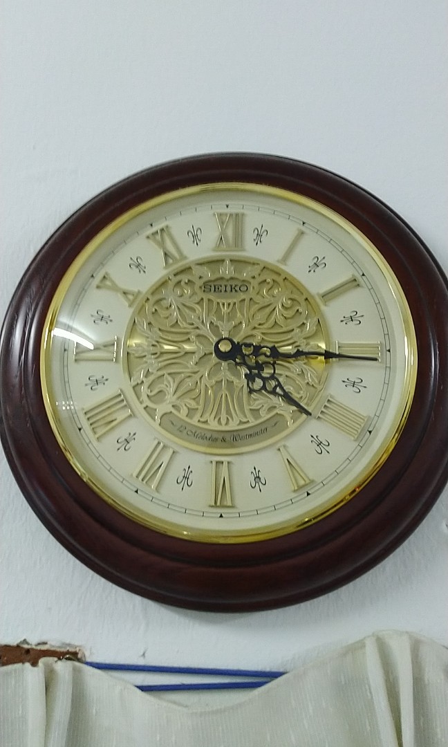 Original seiko wall clock, Furniture & Home Living, Home Decor, Clocks on  Carousell