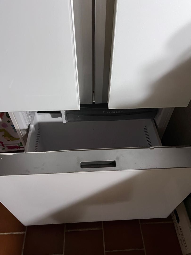 Panasonic 3 Door Refrigerator (Category: Refrigerators and Freezers) located in Cebu City. Submitted by ancienttreasures (Listing ID 1211712685, Image 3). Description: RFS: change to new refrigerator coz this one can no longer meet the volume and cooling requirements of our household. .